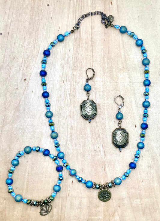 Beaded Elegance Handmade  Necklace set- Blue Lotus Flower