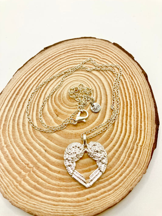 Angel heart pendant necklace